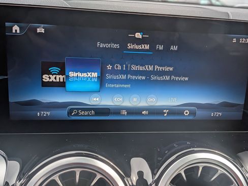 Certified 2025 Mercedes-Benz GLB 250 4MATIC image 23