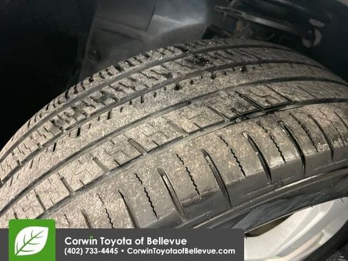 Used 2017 Chevrolet Traverse LT w/ Style and Technology Package image 26