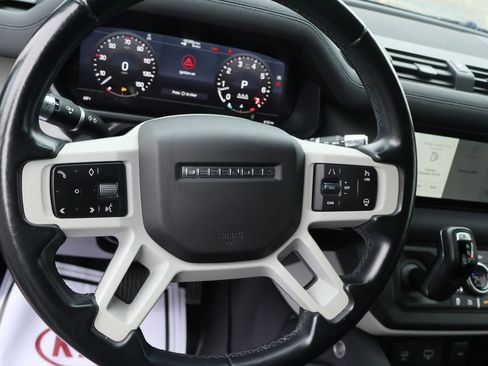 Used 2022 Land Rover Defender 110 AWD/4WD image 26