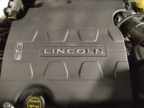 Used 2018 Lincoln MKX Reserve image 30