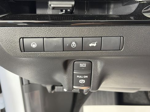 Certified 2025 Nissan Murano SL image 31