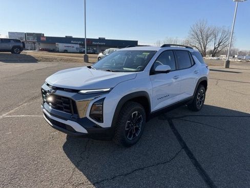 New 2026 Chevrolet Equinox ACTIV image 7