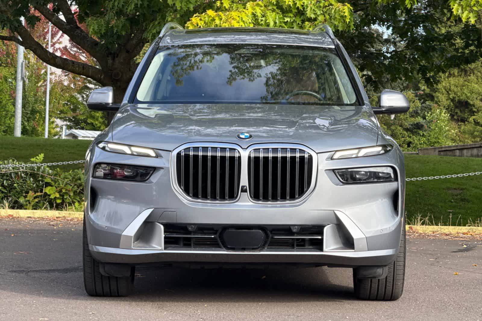 Used 2026 BMW X7 xDrive40i AWD/4WD image 10