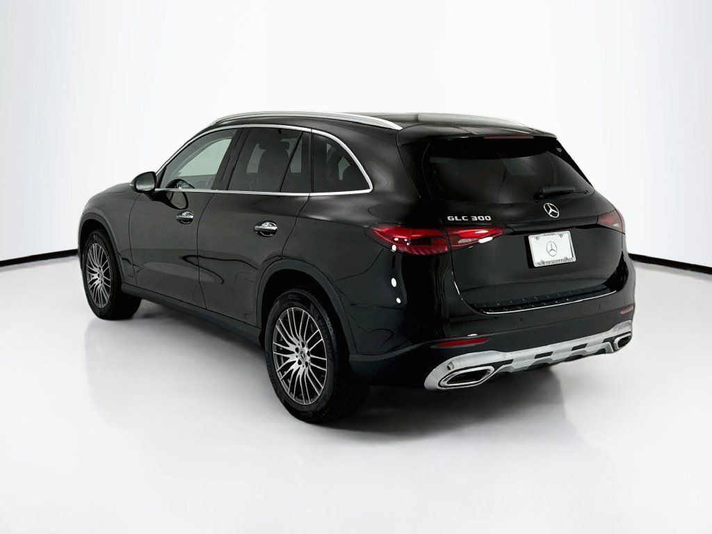 Used 2026 Mercedes-Benz GLC 300 image 7