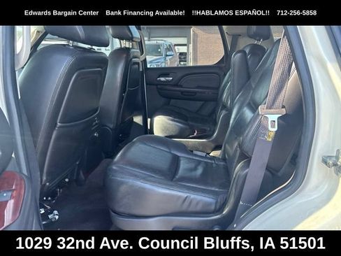 Used 2007 Cadillac Escalade AWD w/ Information Package image 12
