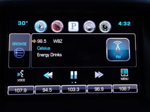 Used 2015 Chevrolet Suburban LT image 23