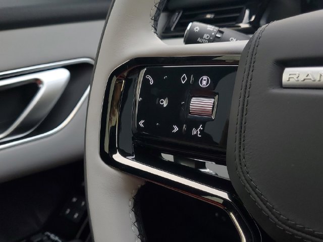 New 2026 Land Rover Range Rover Velar S AWD/4WD image 21