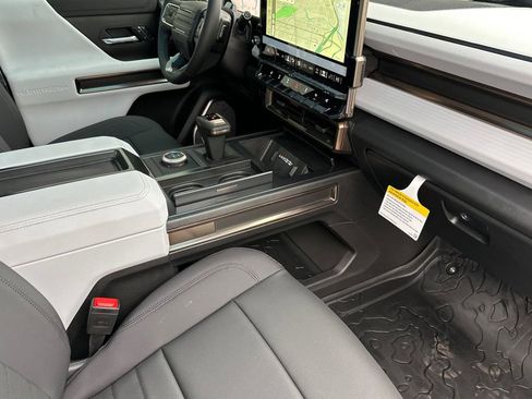 New 2025 GMC Hummer EV 3X w/ Battery Pack, 24 Module Pack image 13