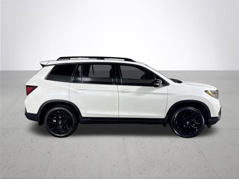 Used 2025 Honda Passport Black Edition image 5