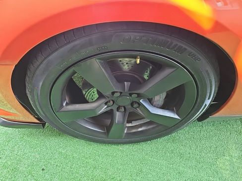 Used 2010 Chevrolet Camaro SS w/ LPO, Ground Effects Package RWD image 25