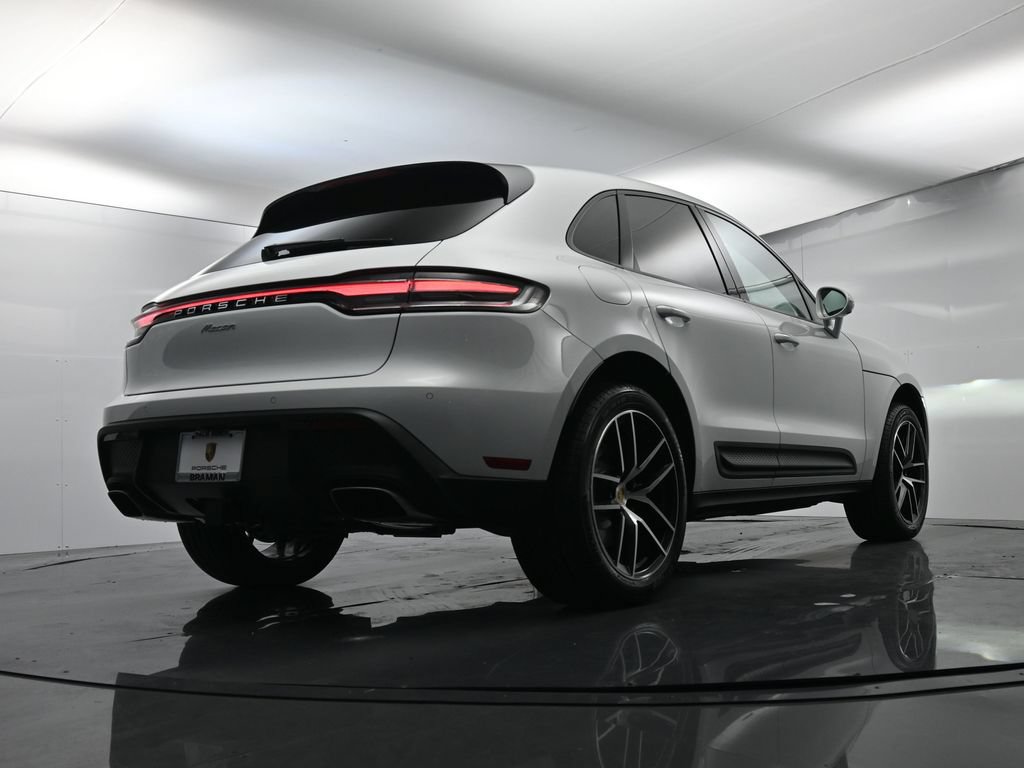Certified 2026 Porsche Macan AWD/4WD image 50