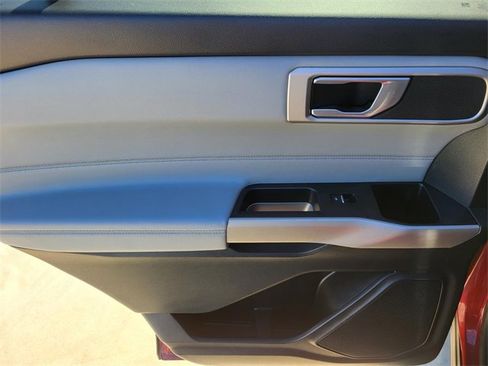 Used 2023 Ford Explorer XLT w/ Equipment Group 202A image 12