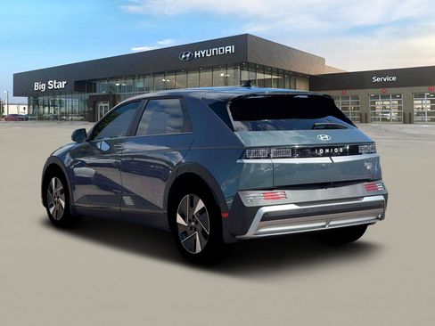 New 2026 Hyundai Ioniq 5 SEL image 5