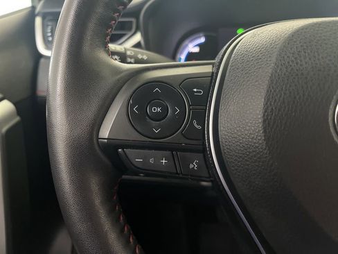 Used 2023 Toyota RAV4 SE w/ Weather & Moonroof Package image 61