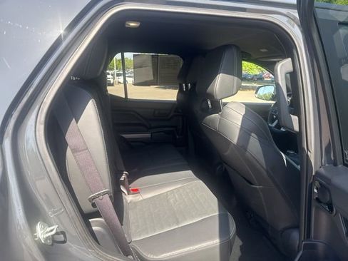 Used 2025 Toyota 4Runner TRD Off-Road Premium image 17