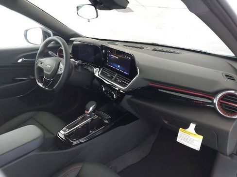 New 2026 Chevrolet Trax RS w/ Sunroof Package image 29