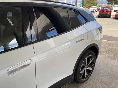 Used 2023 Volkswagen ID.4 Pro S image 40