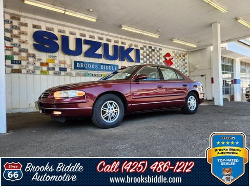 Used 2000 Buick Regal LS w/ Prestige Pkg FWD image 1