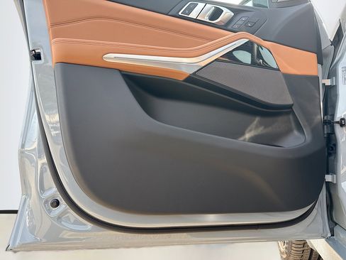 New 2026 BMW X5 xDrive40i w/ M Sport Package image 22