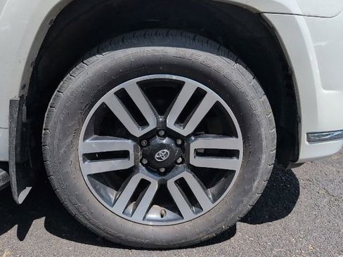 Used 2015 Toyota 4Runner Limited AWD/4WD image 5