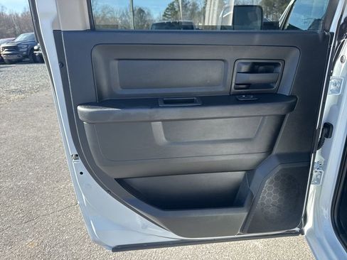 Used 2022 RAM 1500 Tradesman w/ Chrome Appearance Group image 24