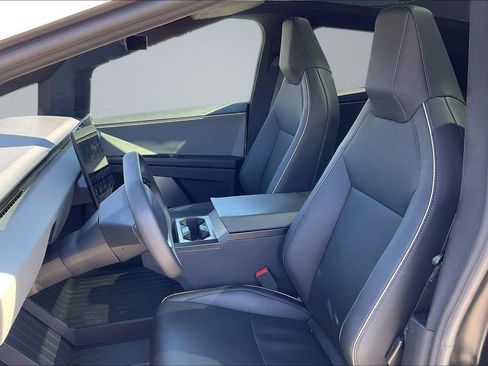 Used 2025 Tesla Cybertruck AWD Crew Cab image 25