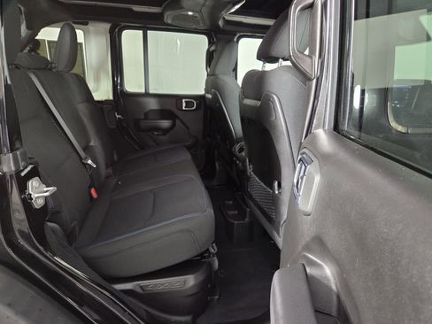 Certified 2025 Jeep Wrangler Unlimited Rubicon 4xe w/ Safety Group image 32