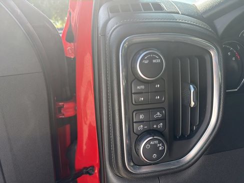 Used 2020 Chevrolet Silverado 1500 LT Trail Boss AWD/4WD image 18