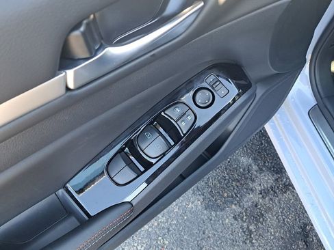 New 2025 Nissan Altima 2.5 SR w/ SR Premium Package image 12