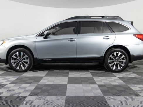 Used 2017 Subaru Outback 3.6R Limited image 3