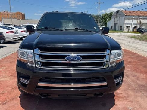 Used 2017 Ford Expedition EL Limited w/ Equipment Group 301A AWD/4WD image 2