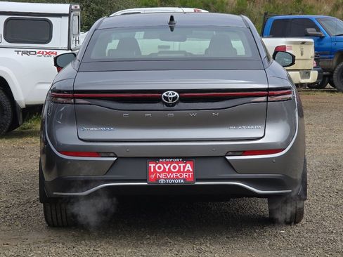 New 2026 Toyota Crown Platinum AWD/4WD image 5