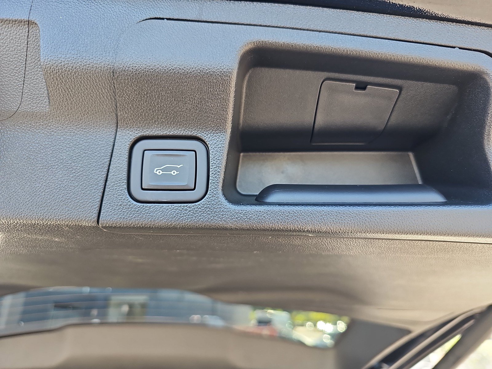 Used 2023 GMC Acadia Denali w/ Denali Ultimate Package FWD image 31