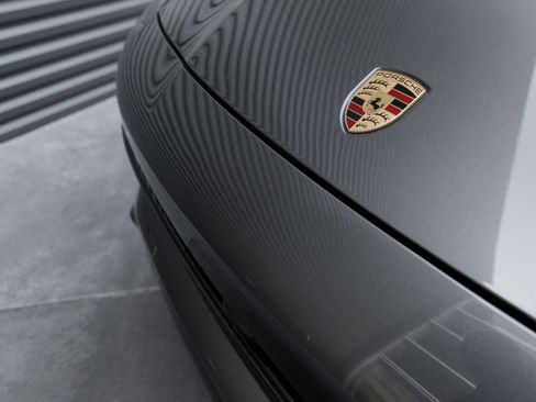Certified 2022 Porsche Cayenne Coupe AWD/4WD image 37