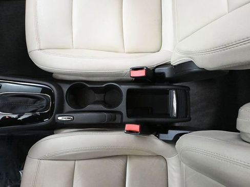 Used 2018 Buick Encore Premium image 35