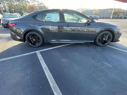 New 2026 Toyota Camry SE image 13