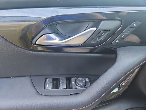 Used 2022 Chevrolet Blazer RS w/ Enhanced Convenience Package image 19