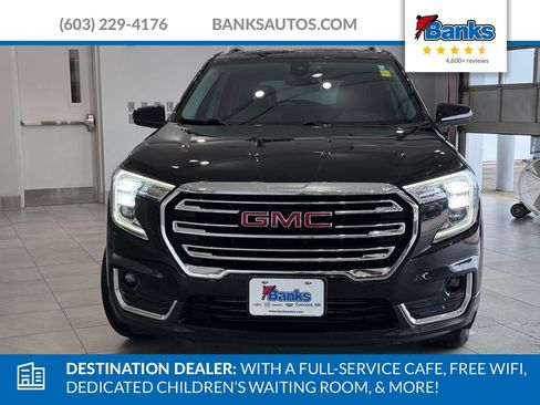 Certified 2022 GMC Terrain SLT AWD/4WD image 3