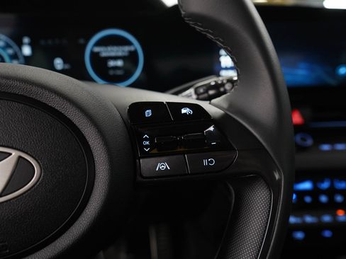 Certified 2026 Hyundai Elantra SEL FWD image 24
