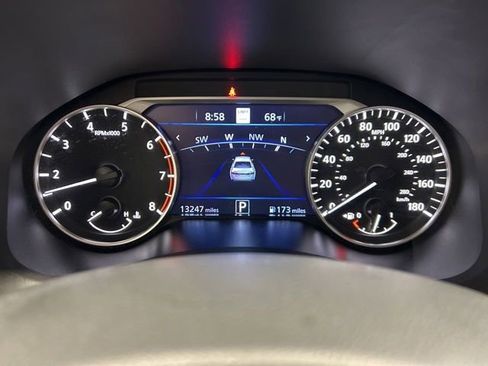 Used 2023 Nissan Altima 2.0 SR FWD image 24