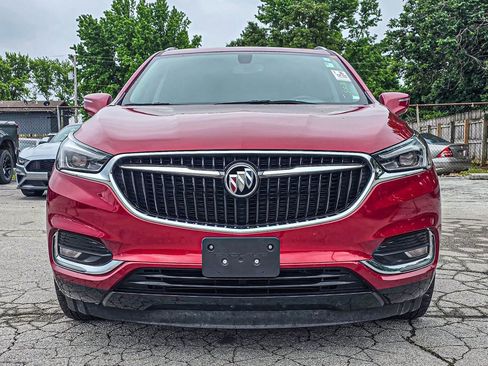 Used 2019 Buick Enclave Essence FWD image 2