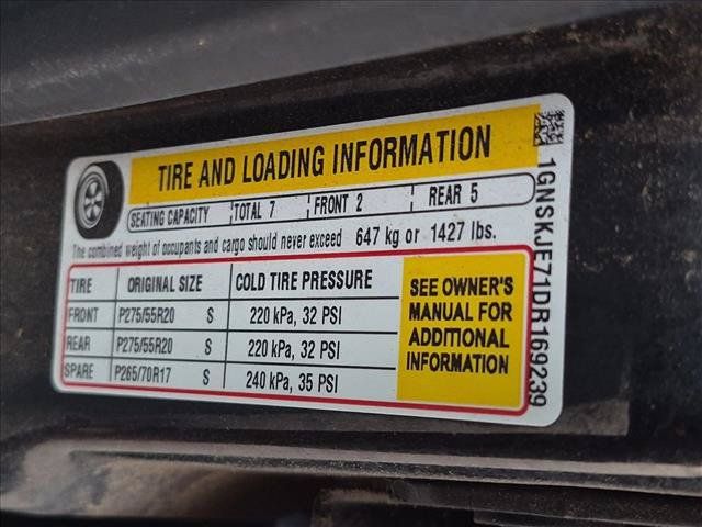 Used 2013 Chevrolet Suburban LT w/ Luxury Package AWD/4WD image 17
