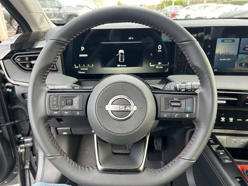New 2025 Nissan Kicks SR w/ Illumination Package AWD/4WD image 12