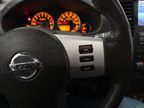 Used 2012 Nissan Pathfinder LE AWD/4WD image 13