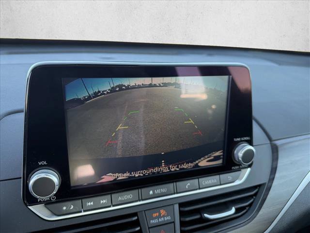 Used 2025 Nissan Altima 2.5 SV FWD image 18