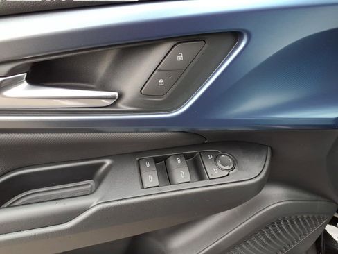 New 2026 Chevrolet Equinox EV LT FWD image 13