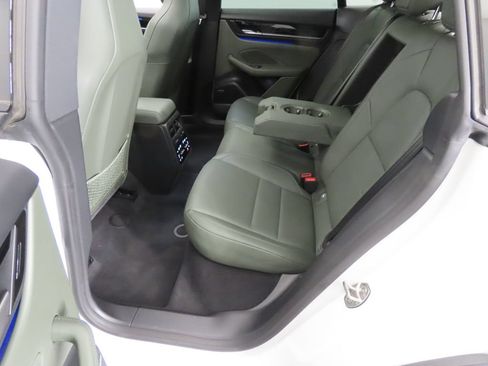 Certified 2024 Porsche Macan 4 Electric AWD/4WD image 43