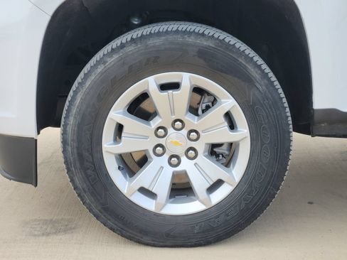 Used 2022 Chevrolet Colorado LT w/ Fleet Safety Package RWD image 10