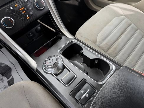 Used 2017 Ford Fusion SE image 34