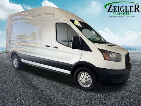 Used 2025 Ford Transit 250 148 High Roof AWD image 7